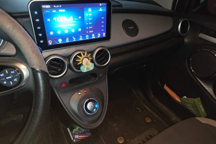 Used ORA Black Cat 2021 301 km Basic Version Audio And AC Panel