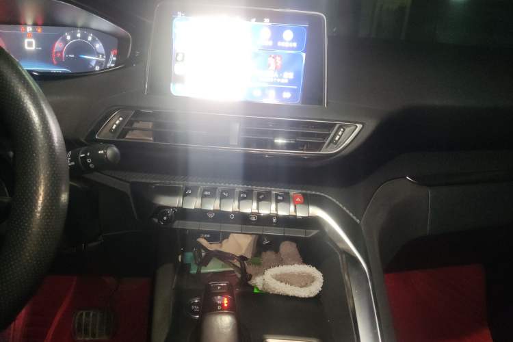 Used Peugeot 5008 2017 380THP 7-Seater Elite Edition
