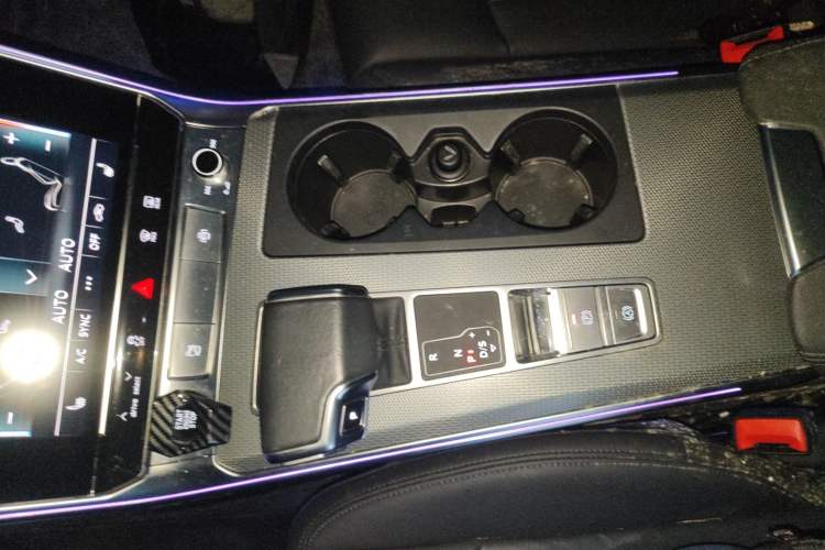 Used Audi A6 2022 allroad quattro Explorer 55 TFSI Prestige Off-Road Model
