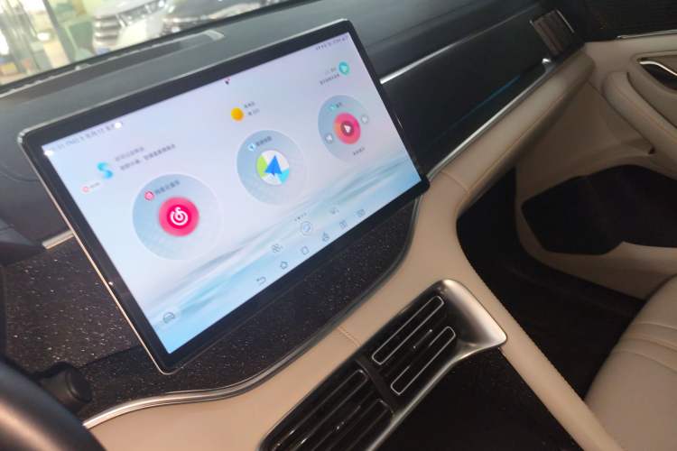 Used BYD Song PLUS New Energy 2024 HONOR Edition DM-i 110km Flagship Model
