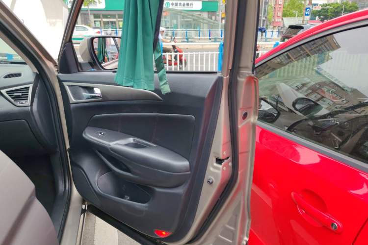 Used Changan CS75 2016 1.8T Automatic Elite Model China IV Standard