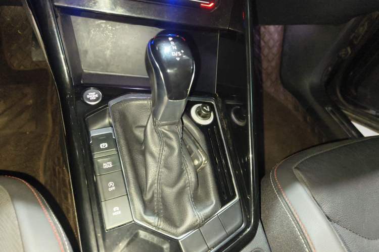 Used Volkswagen Tayron 2020 330TSI Two-Wheel Drive Luxury Smart Connectivity Version
