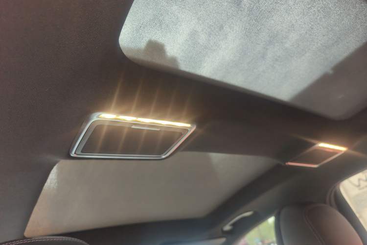 Used Mercedes-Benz GLC 2020 GLC 300 L 4MATIC Dynamic Edition
