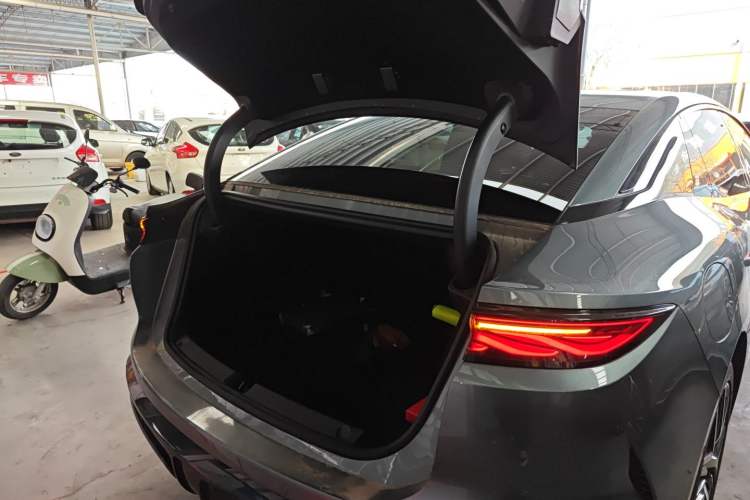 Used BYD Han L 2025 DM-p Four-Wheel-Drive LiDAR Flagship Model
