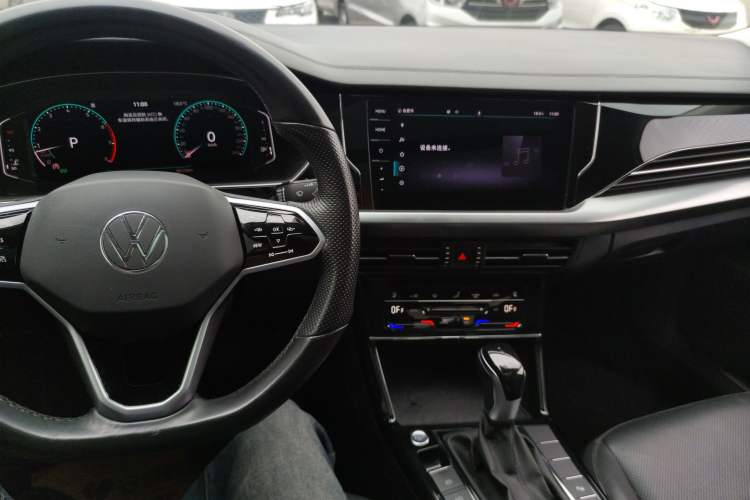 Used Volkswagen Passat 2022 330TSI Luxury Edition Audio And AC Panel