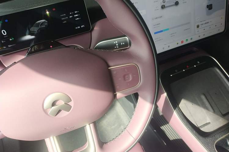 Used Nio ET5T 2025 75 kWh Touring Gear Lever