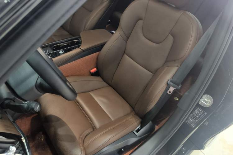 Used Volvo S90 2023 B5 Luxury Smart Edition
