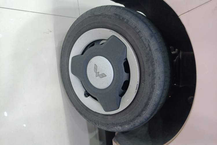 Used Wuling Hongguang MINIEV 2021 Macaron Premium Model – Lithium Iron Phosphate