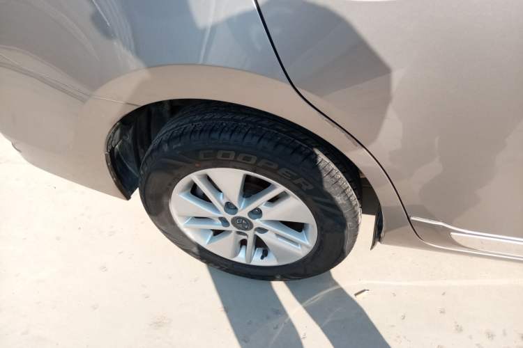 Used Toyota Corolla 2014 1.6L Manual GL Right Rear Wheel Hub