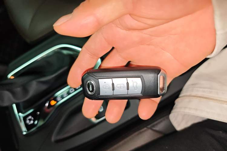 Used GAC Trumpchi GS4 2017 235T Automatic Two-Wheel Drive Luxury Smart Connectivity Version Interior 1