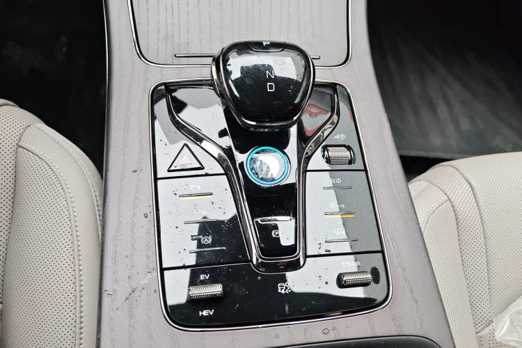 Used BYD Han 2025 DM-i 125KM LiDAR-Powered Intelligent Driving Model
