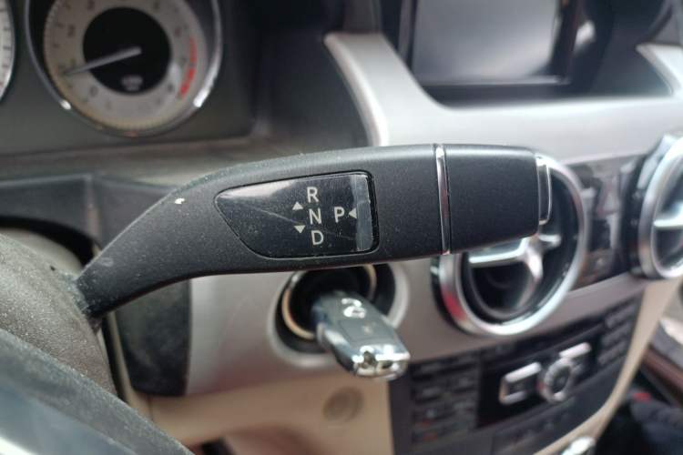 Used Mercedes-Benz GLK-Class 2015 GLK 260 4MATIC Dynamic Edition Ultimate Version
