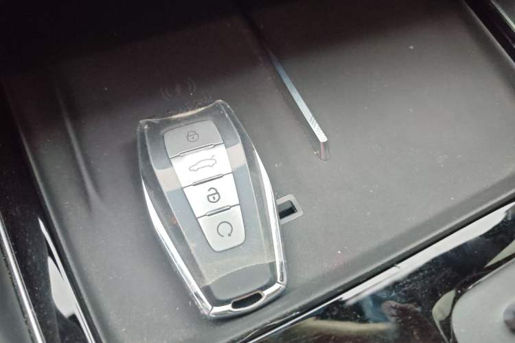 Used Geely Auto Preface 2026 Model Oriental Yao 2.0TD Lanxing Edition Vehicle Key