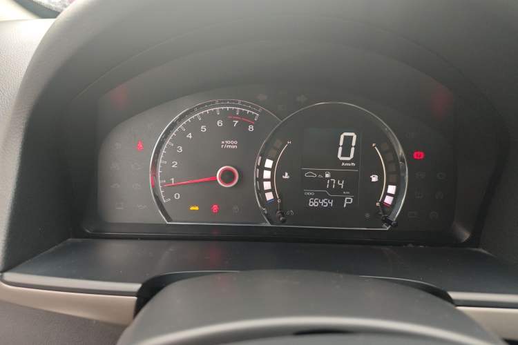 Used Roewe 350 2013 350S 1.5L Automatic Xunda Edition Instrument Cluster
