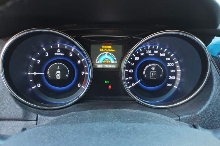 Used Hyundai Sonata 2011 2.0L Automatic Luxury Edition
