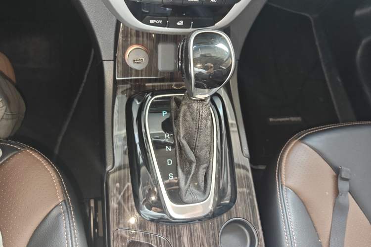 Used GAC Trumpchi GS5 Super 2015 1.8T Automatic Two-Wheel Drive Luxury Edition
