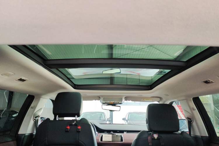 Used Land Rover Range Evoque 2023 Aurora L 249 PS Luxury Edition
