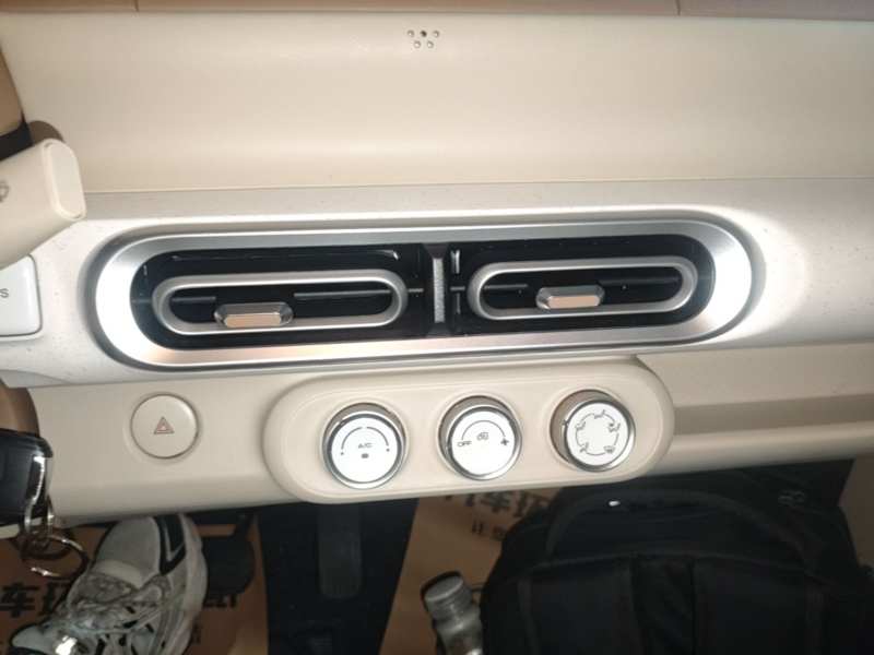Used Wuling Hongguang MINIEV 2024 3rd Generation 215km Youth Edition — 12