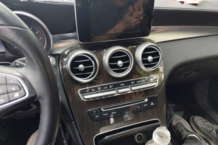 Used Mercedes-Benz GLC 2016 GLC 260 4MATIC Dynamic Edition Audio And AC Panel