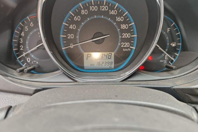 Used Toyota Vios 2014 1.5L Automatic ZhiZhen Edition Odometer Close Up