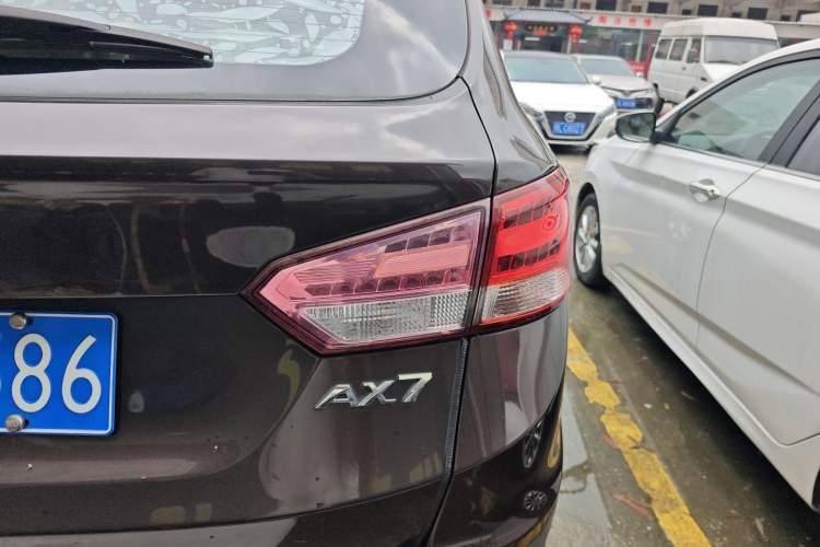 Used Dongfeng Aeolus AX7 2016 2.0L Automatic Zhiyi Trim Right Rear Taillight