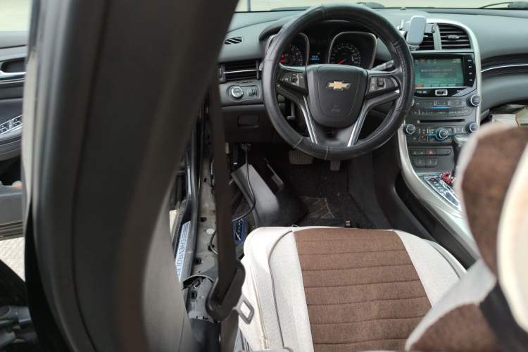 Used Chevrolet Malibu 2012 2.4L Automatic Flagship Edition
