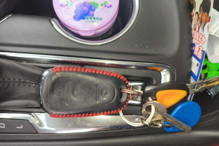 Used Chevrolet Equinox 2017 RS 550T Automatic All-Wheel-Drive Boundary Edition Vehicle Key