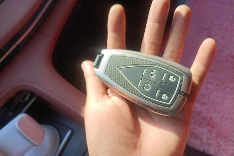 Used Changan CS75 PLUS iDD 2023 ZhiDian iDD Smart Leading Model
