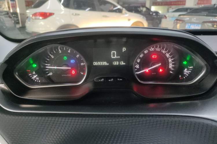 Used Peugeot 2008 2014 1.6L Automatic Fashion Edition Instrument Cluster