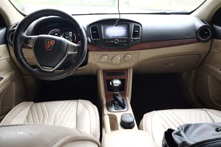 Used Roewe 350 2014 1.5L Automatic Xunyue Version Center Console