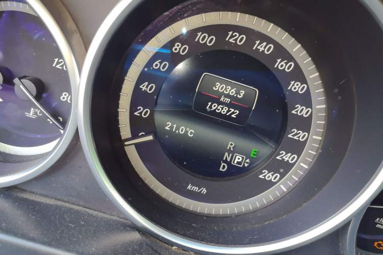 Used Mercedes-Benz E-Class 2015 E 200 L