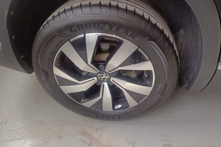 Used Volkswagen Tayron 2022 280TSI Two-Wheel Drive Luxury Smart Connectivity Version Exterior 5