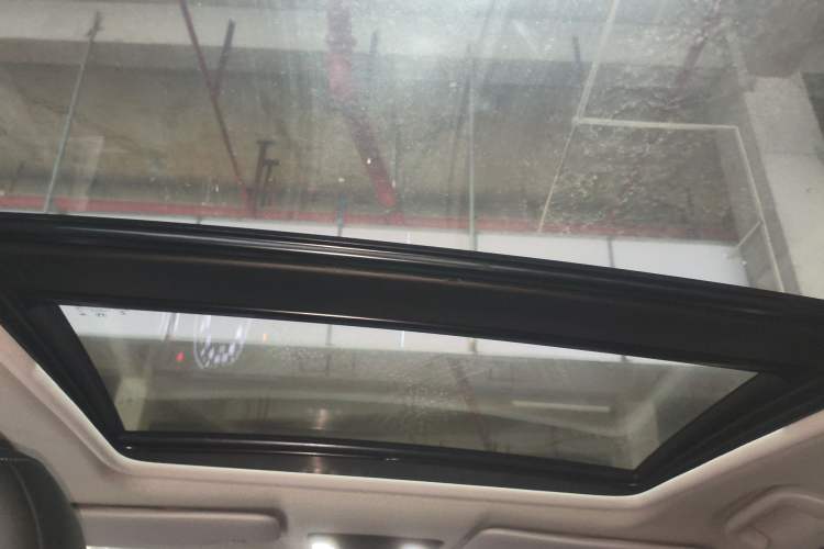 Used Honda Vezel 2020 1.5L CVT Pioneer Edition Headliner