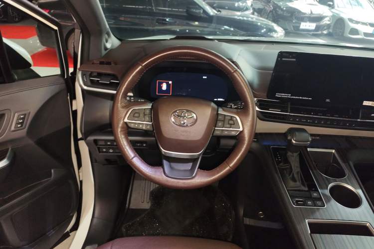 Used Toyota Granvia 2022 2.5L Hybrid Flagship Edition Steering Wheel