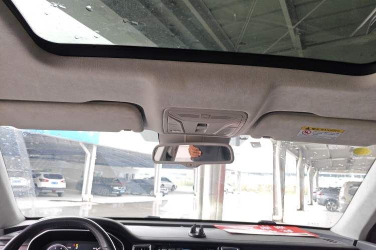 Used Hongqi HS7 2022 3.0T Automatic All-Wheel Drive ZhiLian Flagship Edition Five Seats Headliner