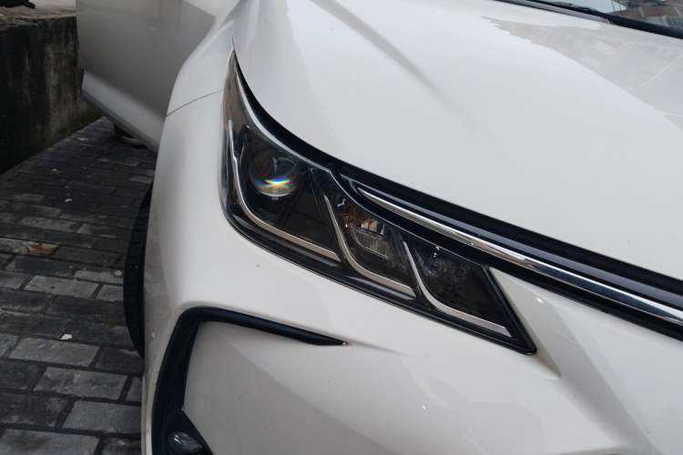 Used Toyota Corolla 2019 1.2T S-CVT GL Pioneer Edition Right Front Headlight