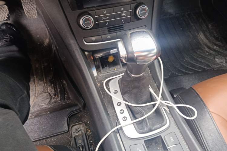 Used Roewe e550 2016 Deluxe Edition
