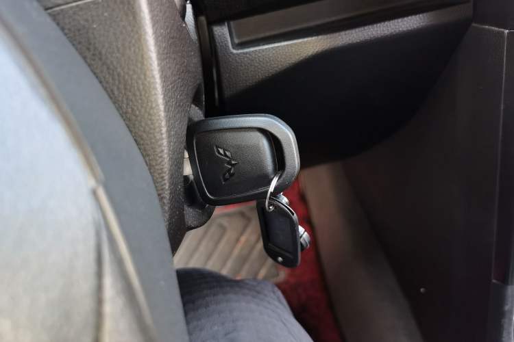 Used Wuling Hongguang PLUS 2019 1.5T Manual Standard Version 7 Seats
