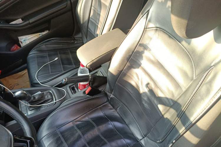 Used Volkswagen Sagitar 2015 230TSI Automatic Luxury Model
