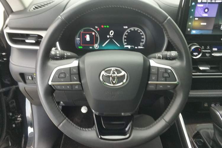 Used Toyota Highlander 2024 2.5L Smart Electric Hybrid Dual-Motor Two-Wheel-Drive Prestige Version 7 Seats