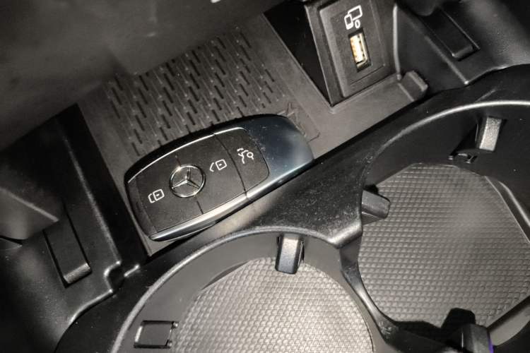 Used Mercedes-Benz C-Class 2021 C 260 L Sport Edition Star Collection Vehicle Key