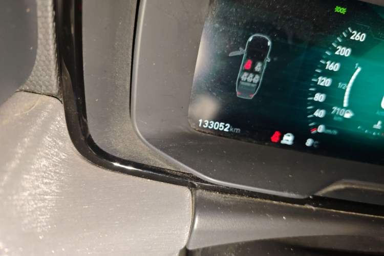 Used Lynk & Co 03 2020 2.0TD Automatic Jing Pro Edition Odometer Close Up