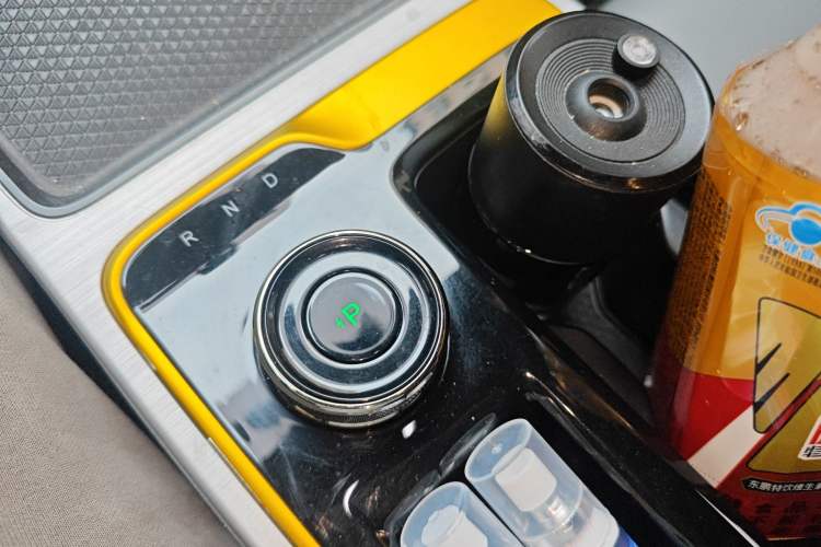 Used AION Y 2022 70 Intelligent Edition Lithium Iron Phosphate Gear Lever