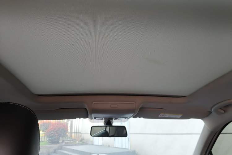 Used Volkswagen Tiguan L 2021 330TSI Automatic Two-Wheel Drive Smart Edition Headliner