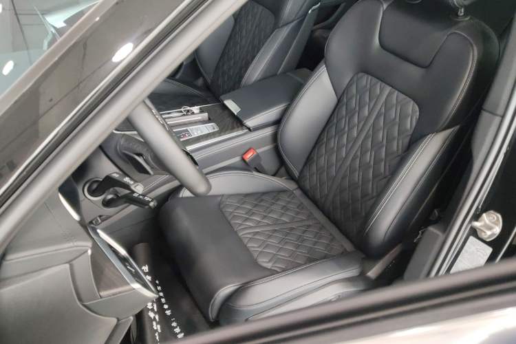 Used Audi A6L 2025 45 TFSI quattro Prestige Dynamic Edition
