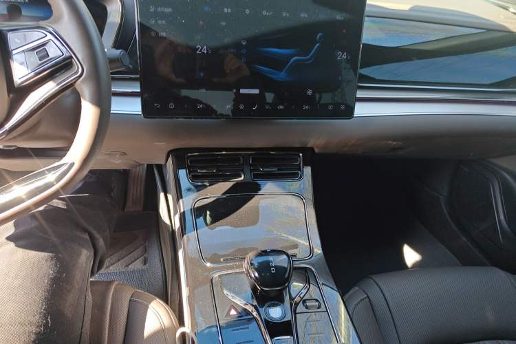 Used BYD Han 2024 DM-i Glory Edition 121KM Prestige Model