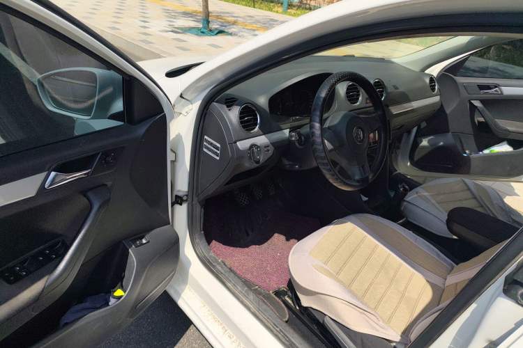 Used Volkswagen Jetta 2015 Zhuihui Edition 1.6L Manual Comfort Model