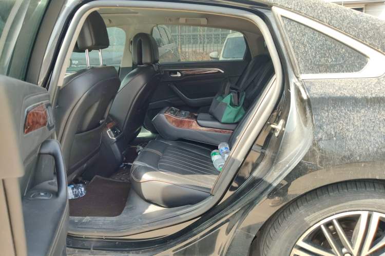 Used Dongfeng Aeolus A9 2016 1.8T Luxury Model
