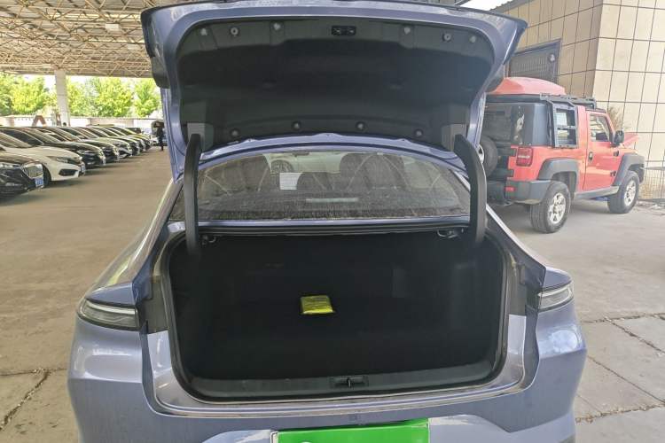 Used Nissan N6 2026 Model 180 Max