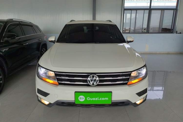 Used Volkswagen Tiguan L 2017 330TSI Automatic Two-Wheel Drive Luxury Edition Front